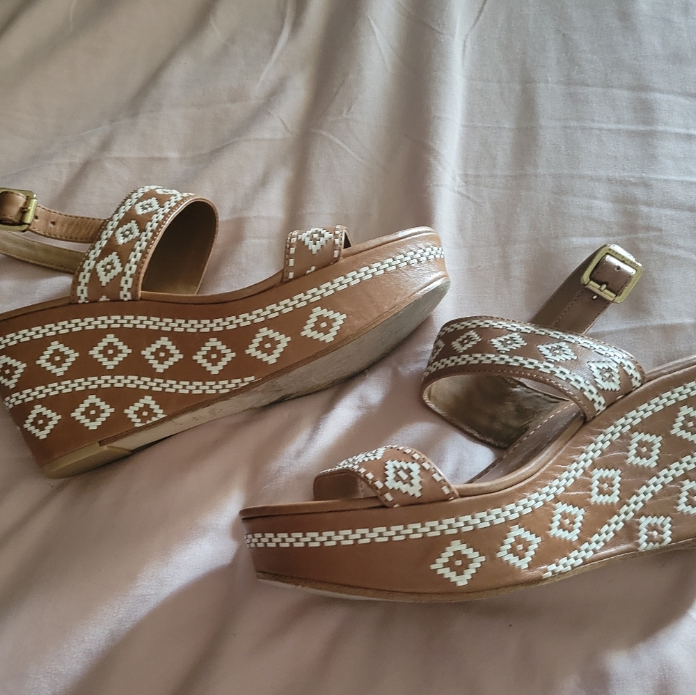 Tory Burch ☆ Embroidered Wedge Sandals ☆ SZ 9